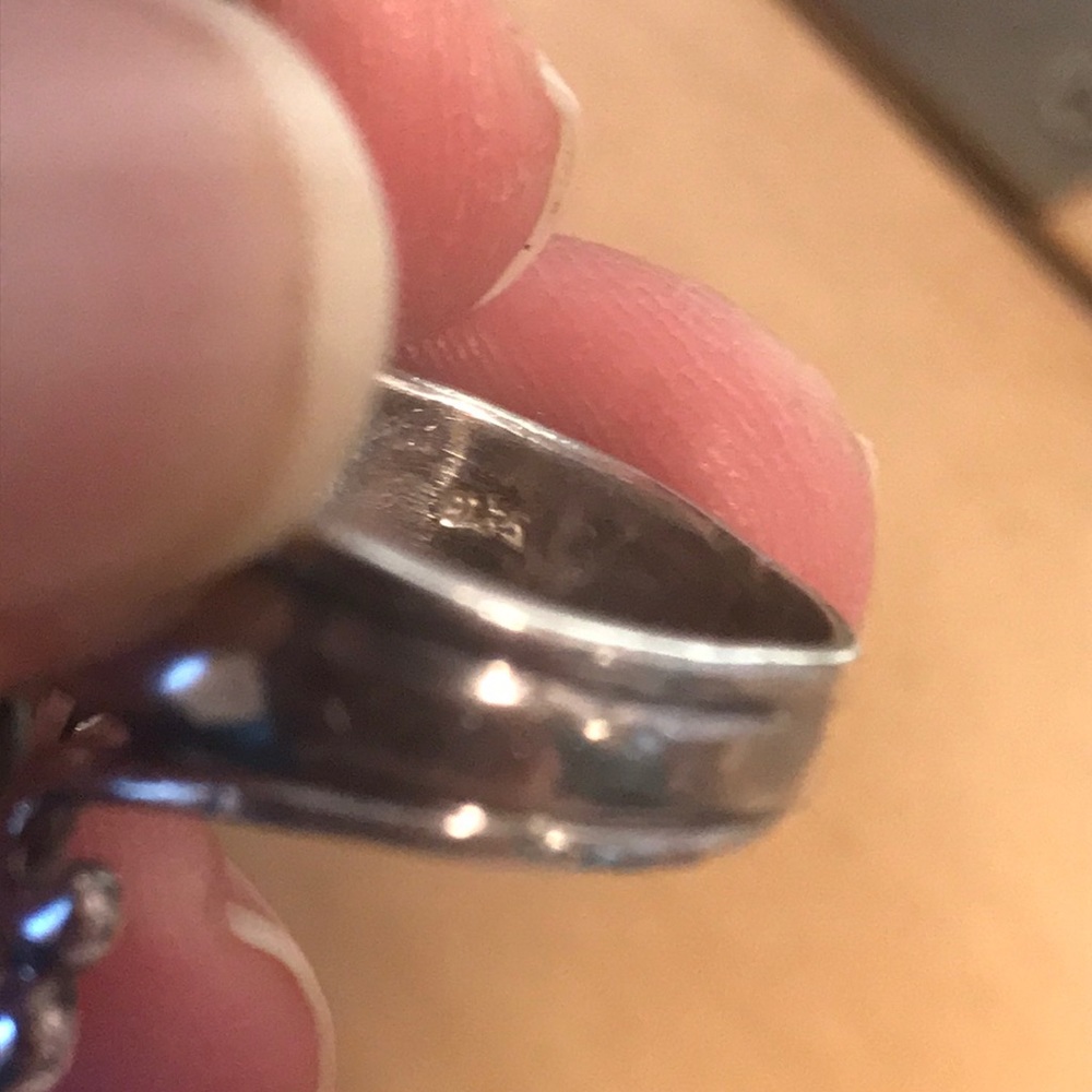 925 Stamped Sterling Silver Ring Size 8 - Picture 11 of 15